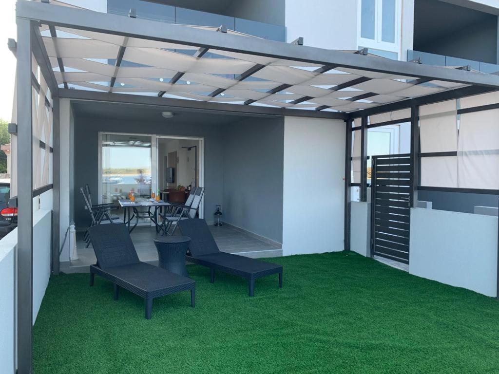 Apartmani Sunside ニン エクステリア 写真