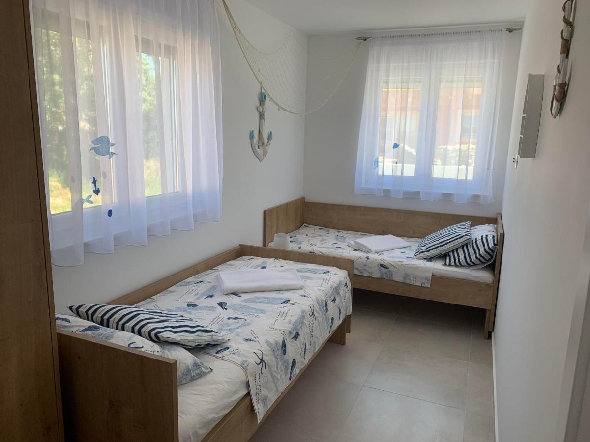 Apartmani Sunside ニン エクステリア 写真
