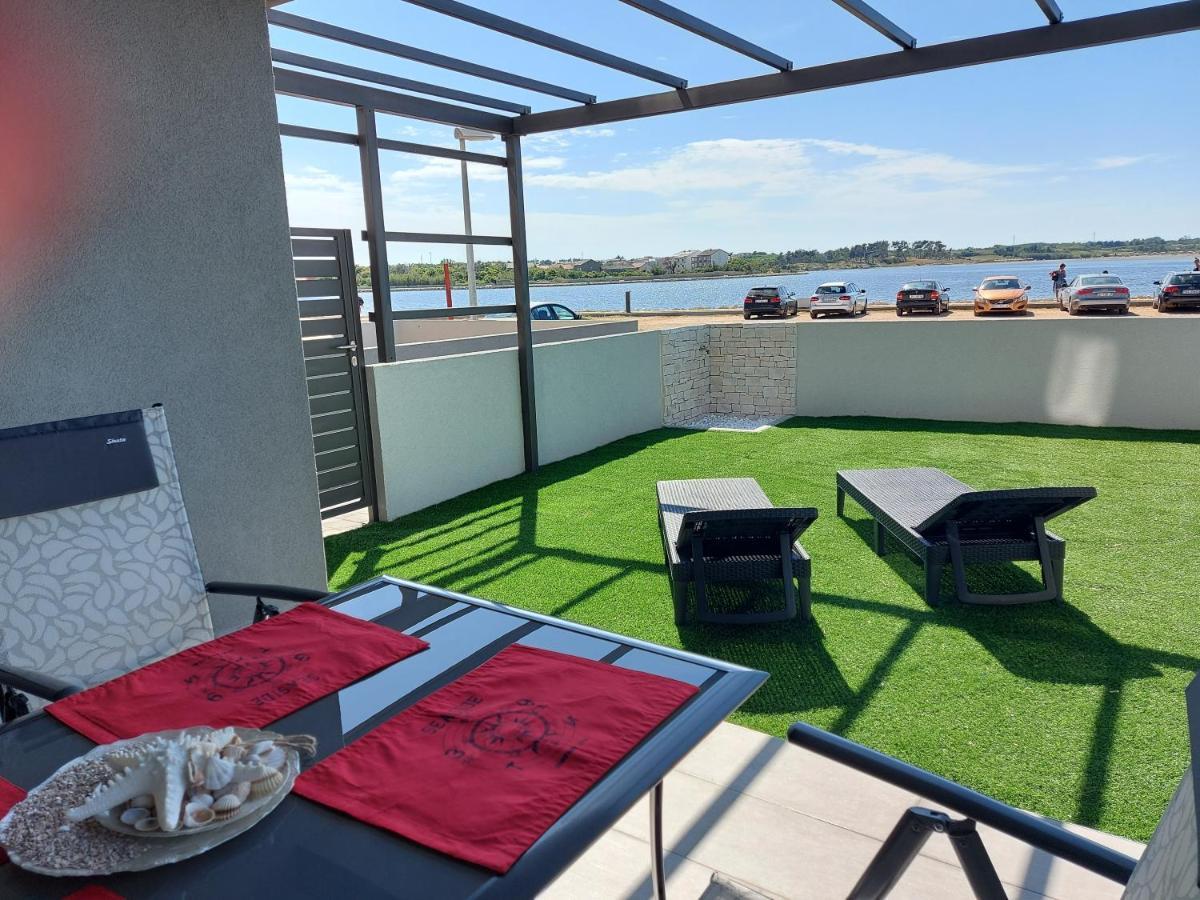 Apartmani Sunside ニン エクステリア 写真